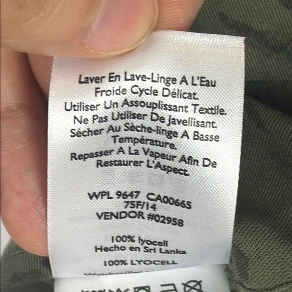 Eddie Bauer 100% Lyocell Green Blouse Lightweight Relaxed Fit Size Large - Picture 9 of 12